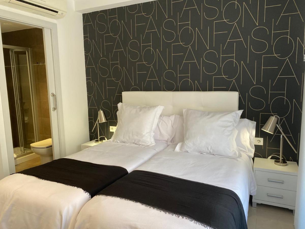 Hostal Somnis Suria Экстерьер фото