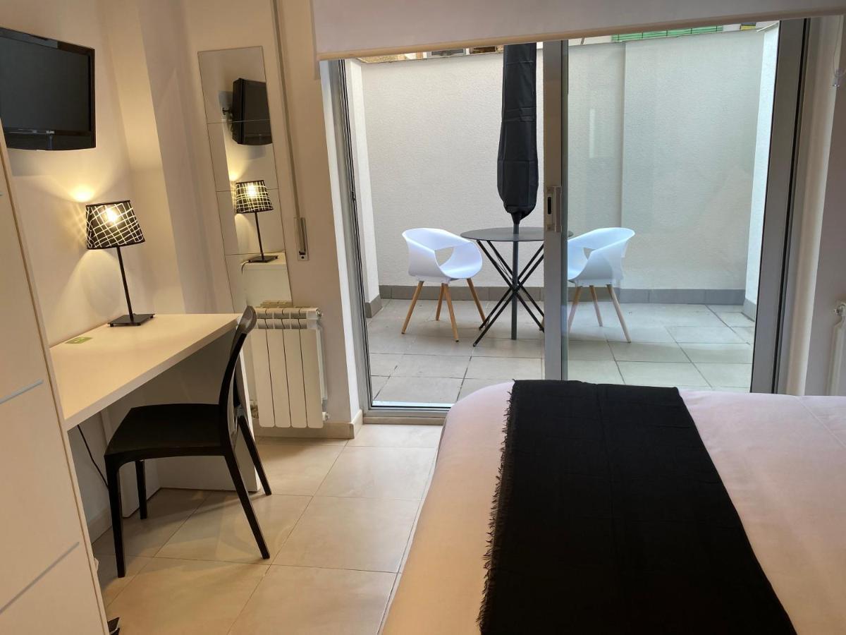 Hostal Somnis Suria Экстерьер фото