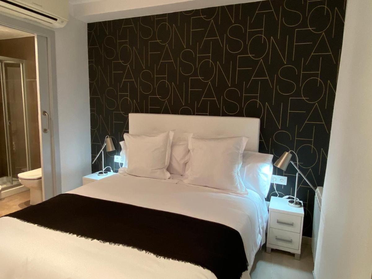 Hostal Somnis Suria Экстерьер фото