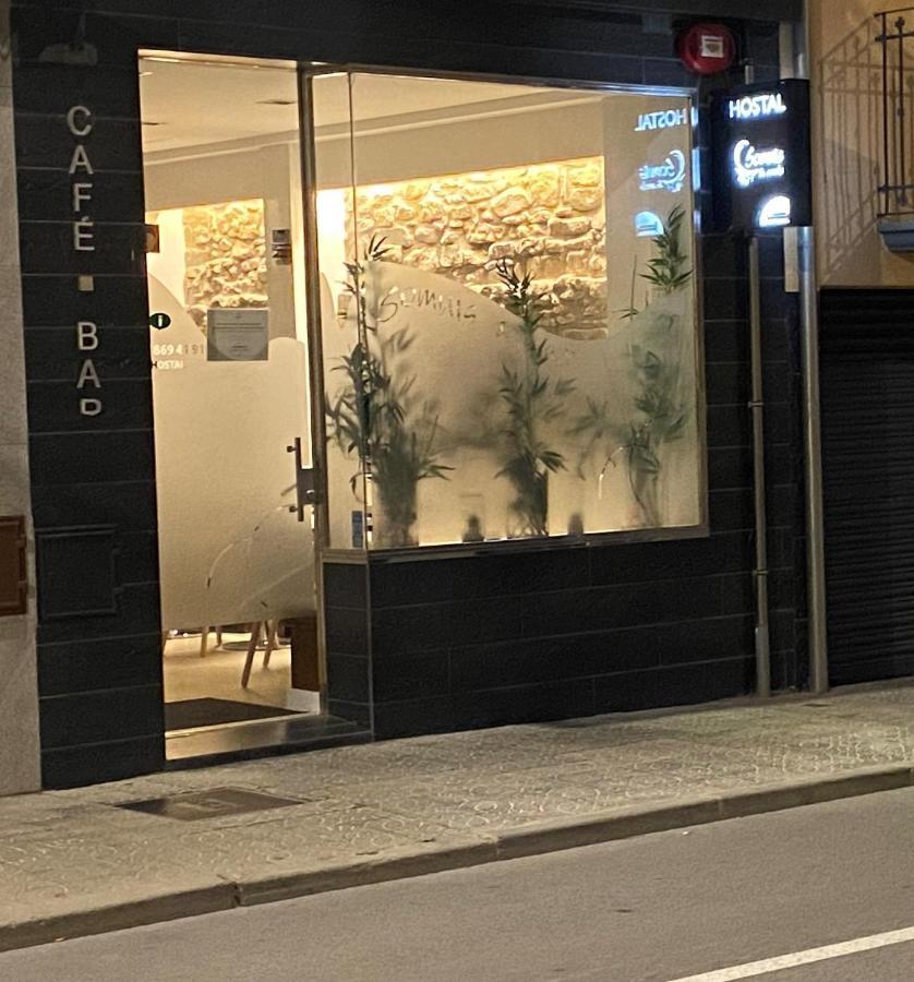Hostal Somnis Suria Экстерьер фото