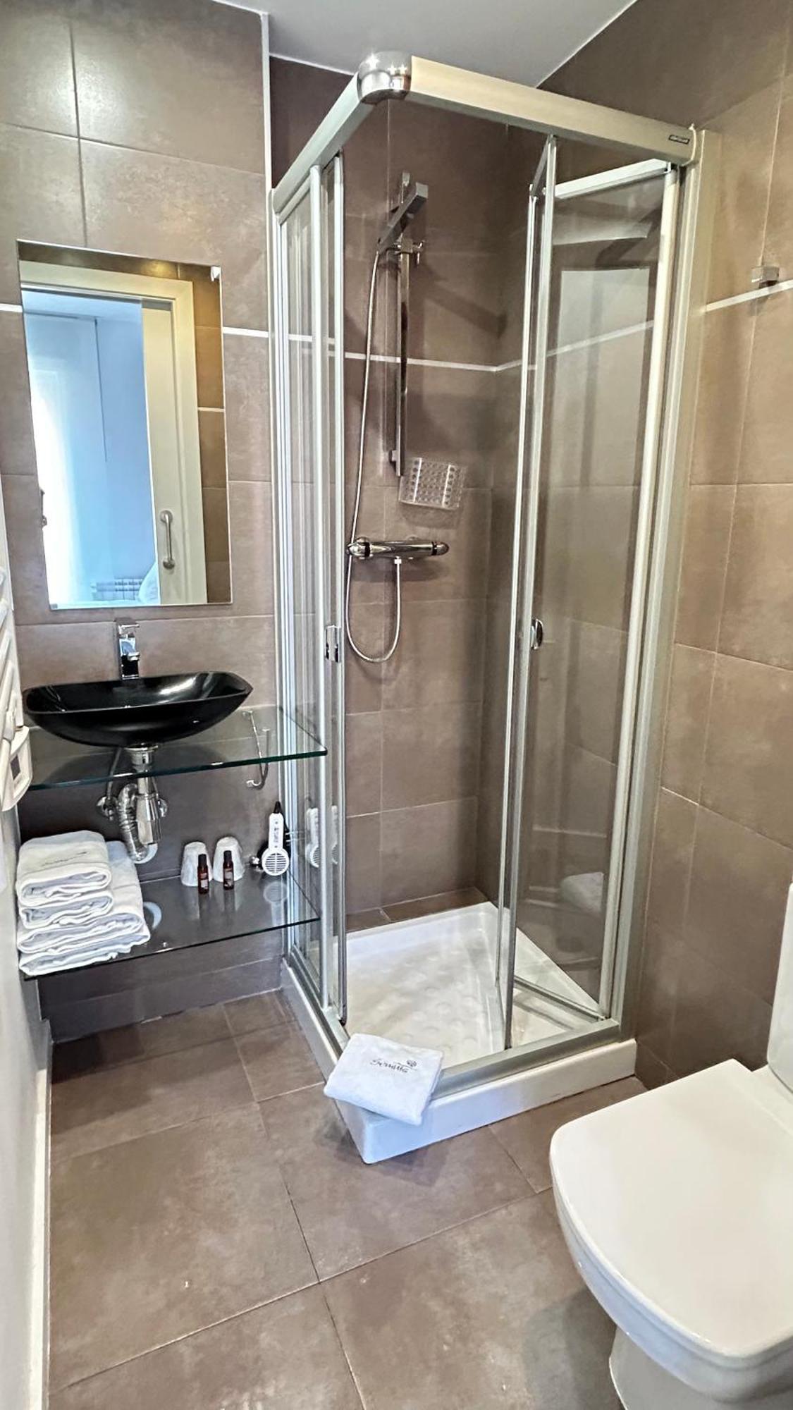 Hostal Somnis Suria Экстерьер фото
